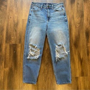Hollister ultra high rise mom jeans size 28 distressed denim short length